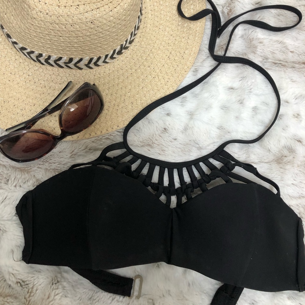 Black bikini top